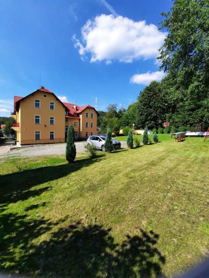 Osrodek Wypoczynkowy Buenos Aires Bed & Breakfast Kudowa-Zdroj Bagian luar foto