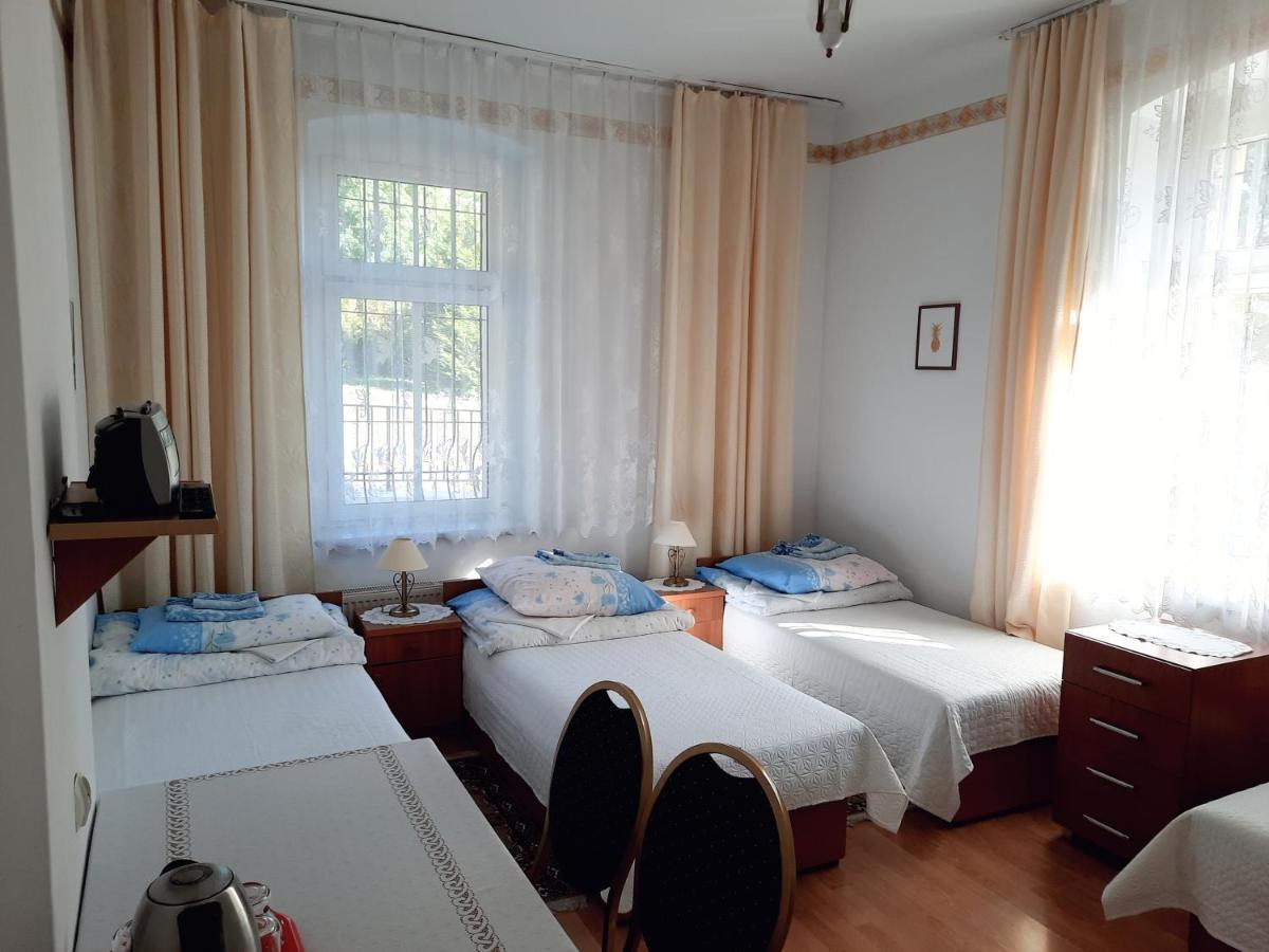 Osrodek Wypoczynkowy Buenos Aires Bed & Breakfast Kudowa-Zdroj Bagian luar foto
